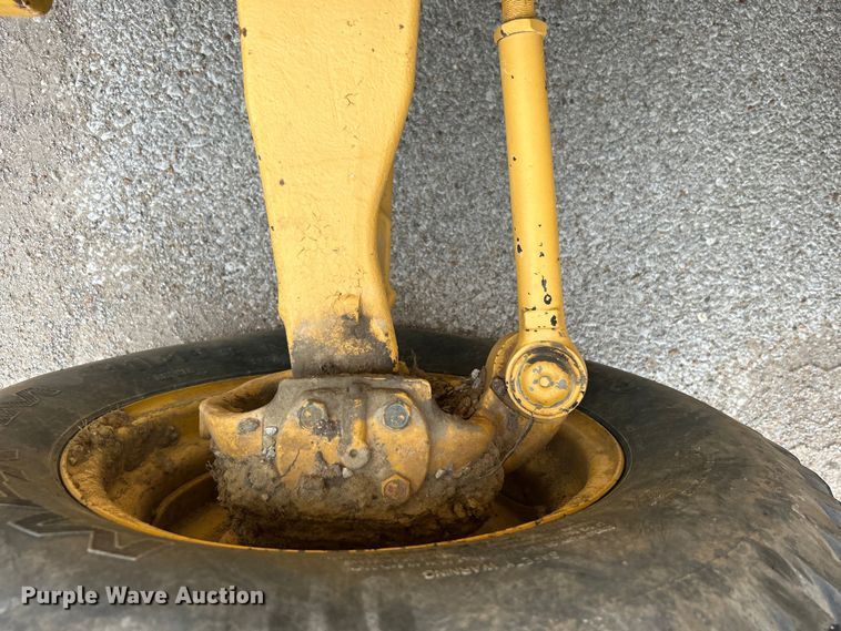 image for item EG0287 2011 John Deere 310SJ backhoe