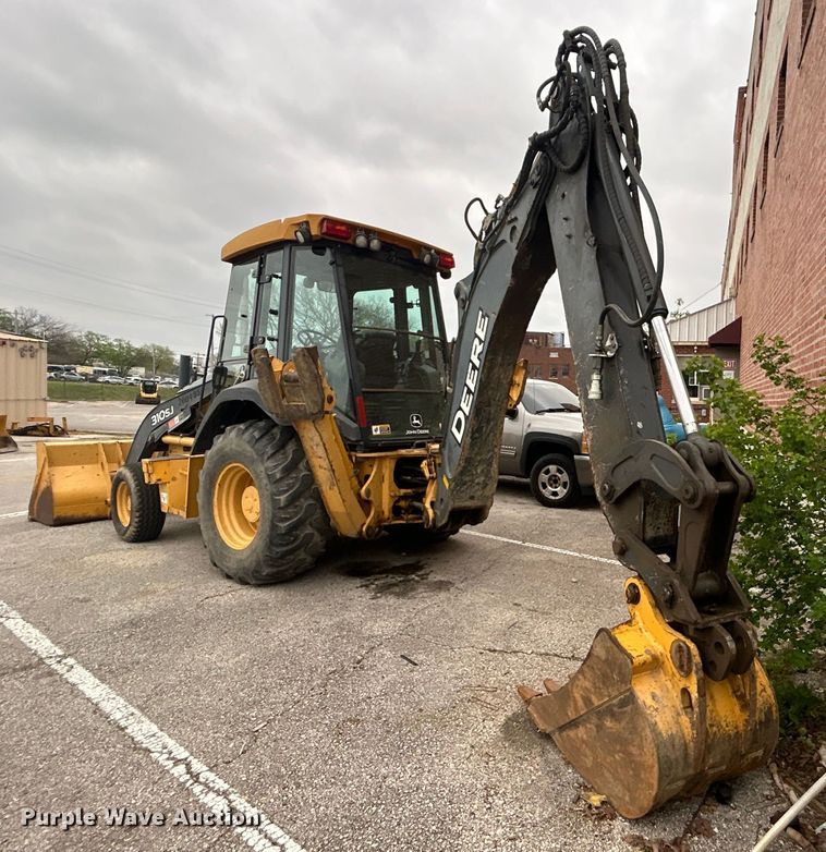 image for item EG0288 2009 John Deere 310SJ backhoe