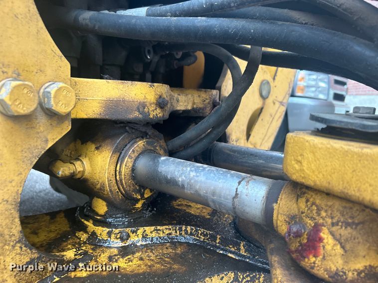 image for item EG0288 2009 John Deere 310SJ backhoe