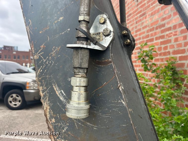 image for item EG0288 2009 John Deere 310SJ backhoe