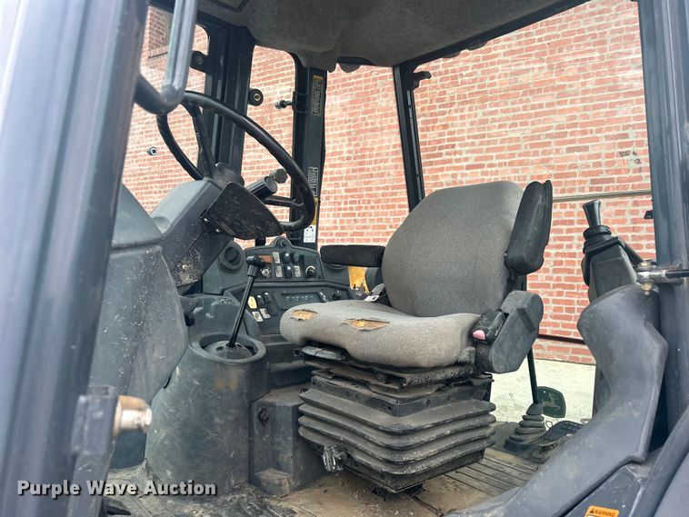 image for item EG0288 2009 John Deere 310SJ backhoe