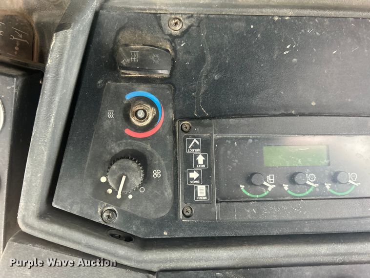 image for item EG0288 2009 John Deere 310SJ backhoe