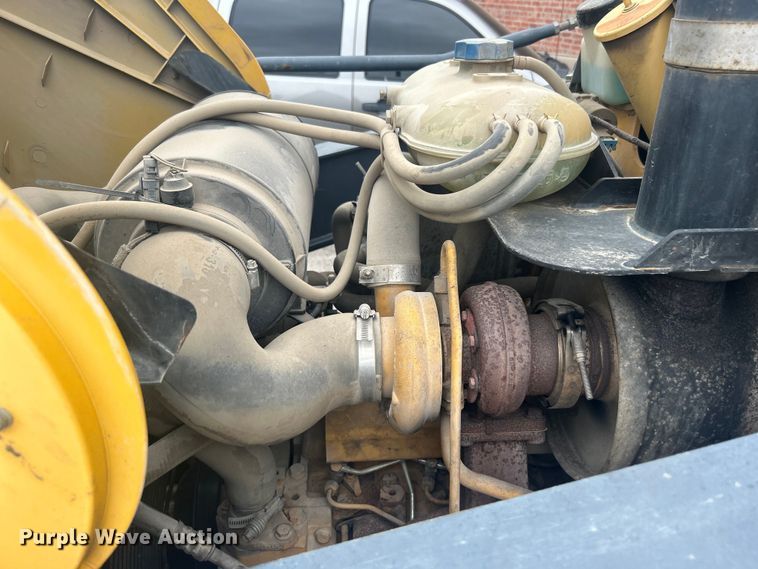 image for item EG0288 2009 John Deere 310SJ backhoe