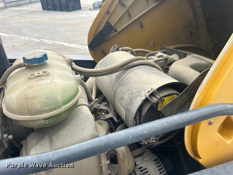 image for item EG0288 2009 John Deere 310SJ backhoe