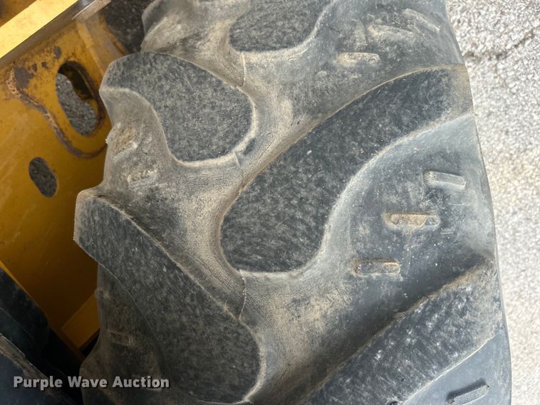 image for item EG0288 2009 John Deere 310SJ backhoe