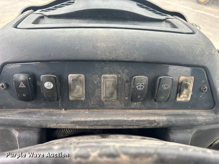 image for item EG0289 2008 John Deere 310SJ backhoe