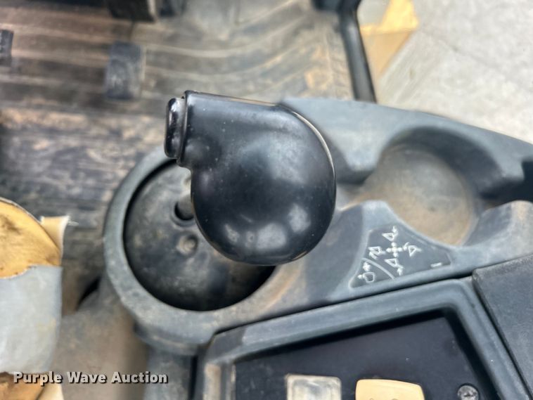 image for item EG0289 2008 John Deere 310SJ backhoe