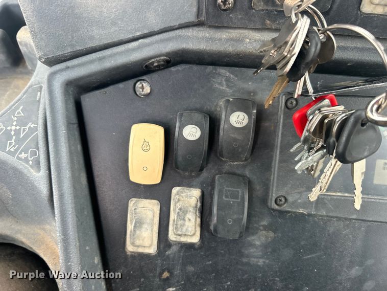 image for item EG0289 2008 John Deere 310SJ backhoe