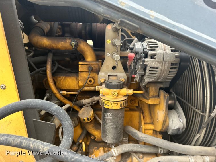 image for item EG0289 2008 John Deere 310SJ backhoe