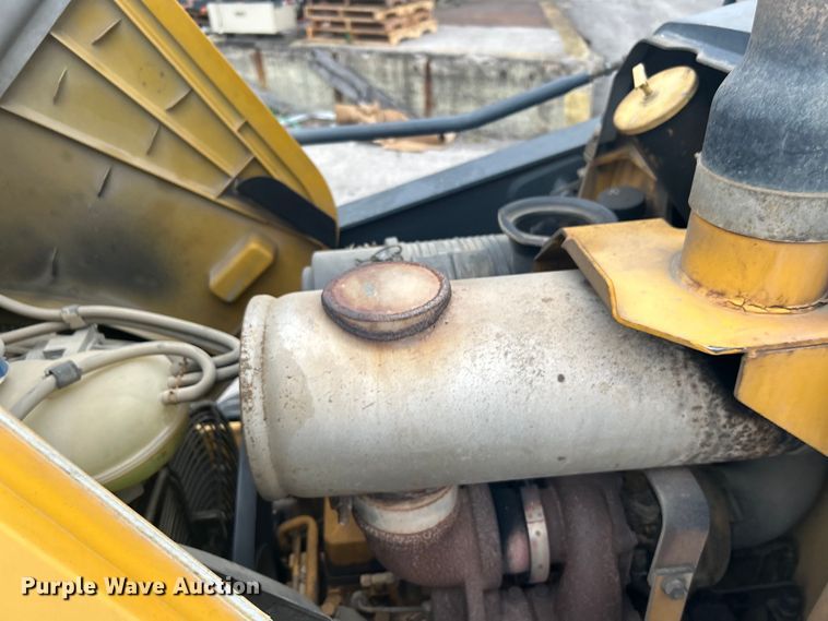 image for item EG0289 2008 John Deere 310SJ backhoe