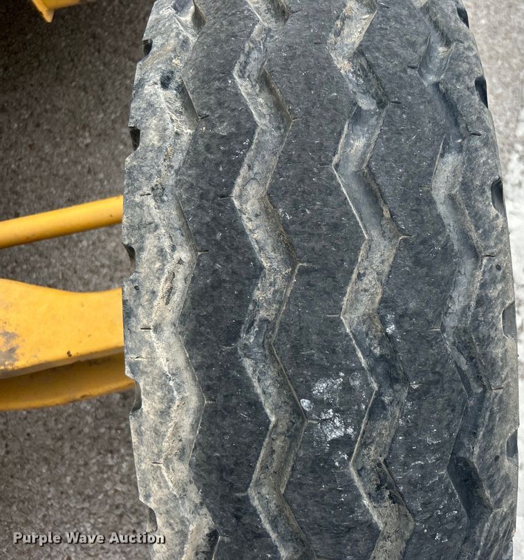 image for item EG0289 2008 John Deere 310SJ backhoe