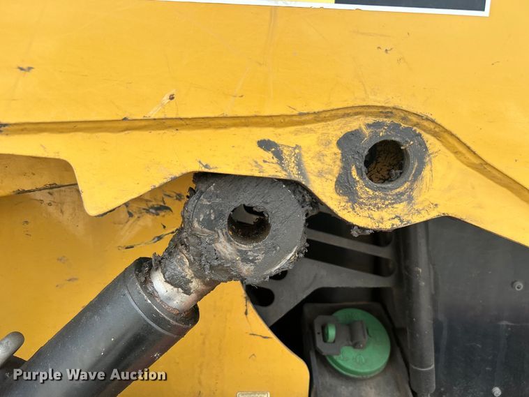 image for item EG0293 2010 Caterpillar 257B Series II tracked skid steer loader