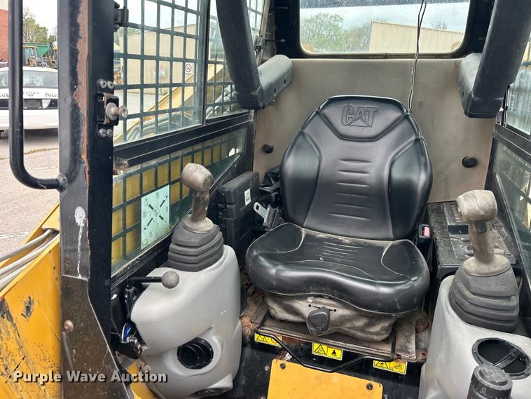 image for item EG0293 2010 Caterpillar 257B Series II tracked skid steer loader