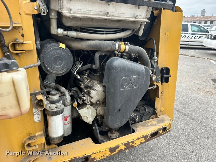 image for item EG0293 2010 Caterpillar 257B Series II tracked skid steer loader