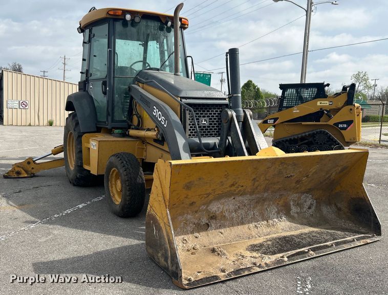 image for item EG0298 2009 John Deere  310SJ backhoe