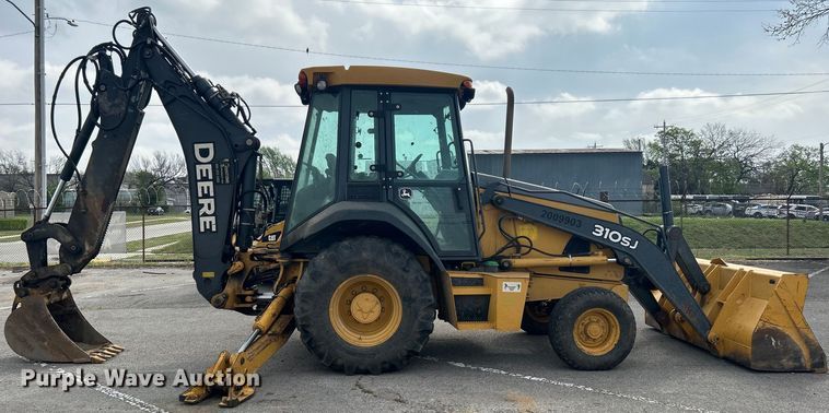 image for item EG0298 2009 John Deere  310SJ backhoe