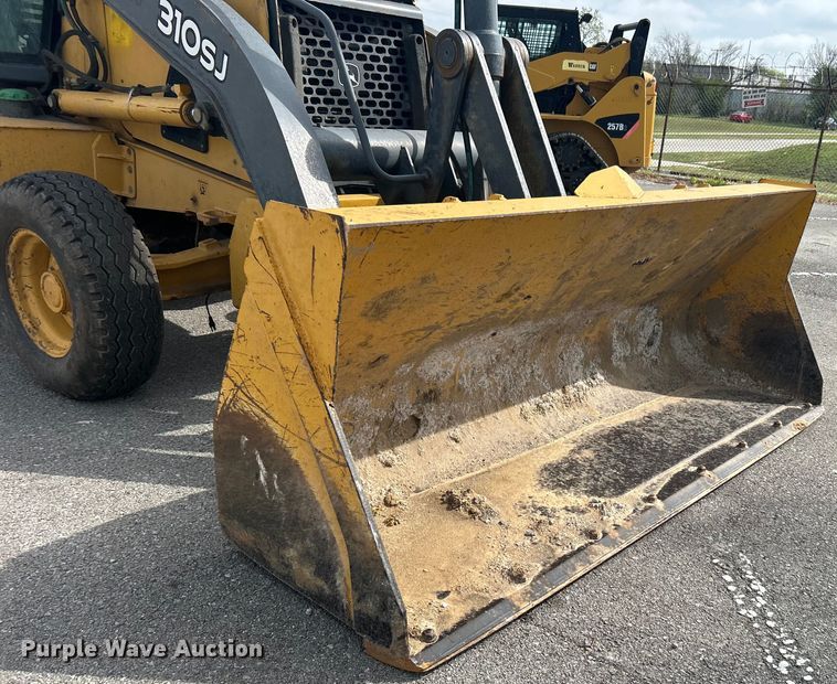 image for item EG0298 2009 John Deere  310SJ backhoe
