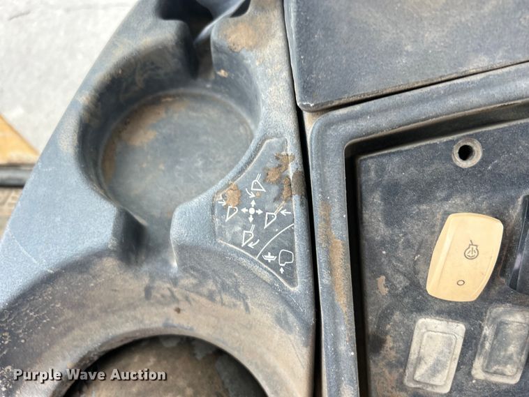 image for item EG0306 2008 John Deere 310SJ backhoe