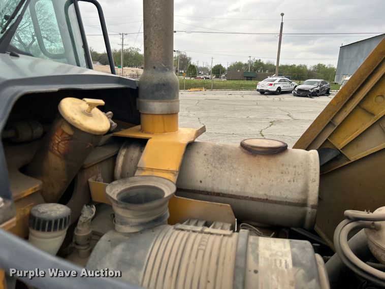 image for item EG0306 2008 John Deere 310SJ backhoe