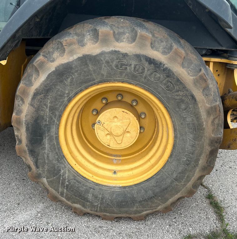 image for item EG0306 2008 John Deere 310SJ backhoe