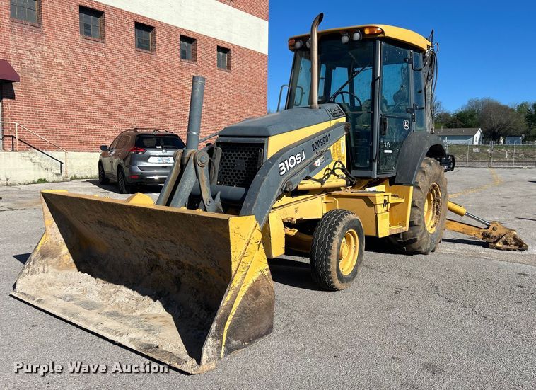 image for item EG0330 2009 John Deere 310SJ backhoe