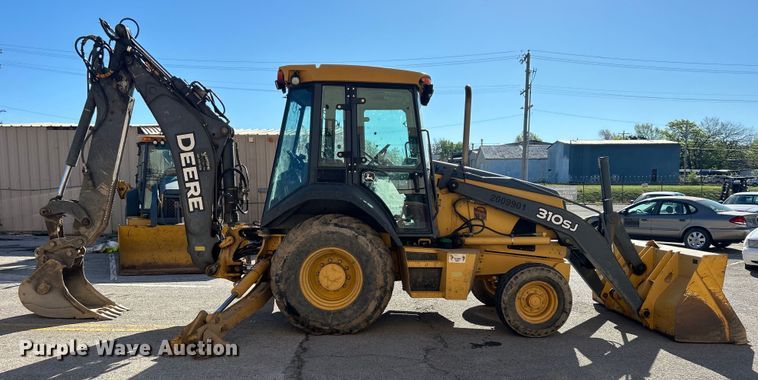 image for item EG0330 2009 John Deere 310SJ backhoe