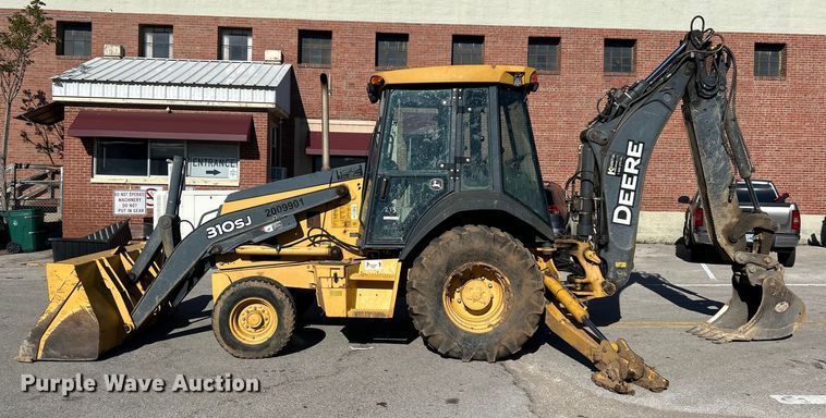 image for item EG0330 2009 John Deere 310SJ backhoe