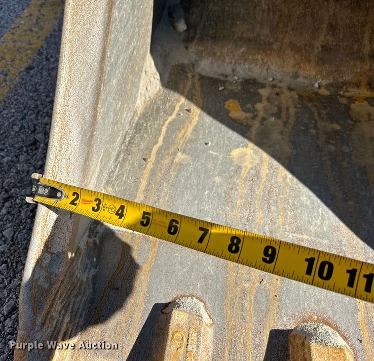 image for item EG0330 2009 John Deere 310SJ backhoe