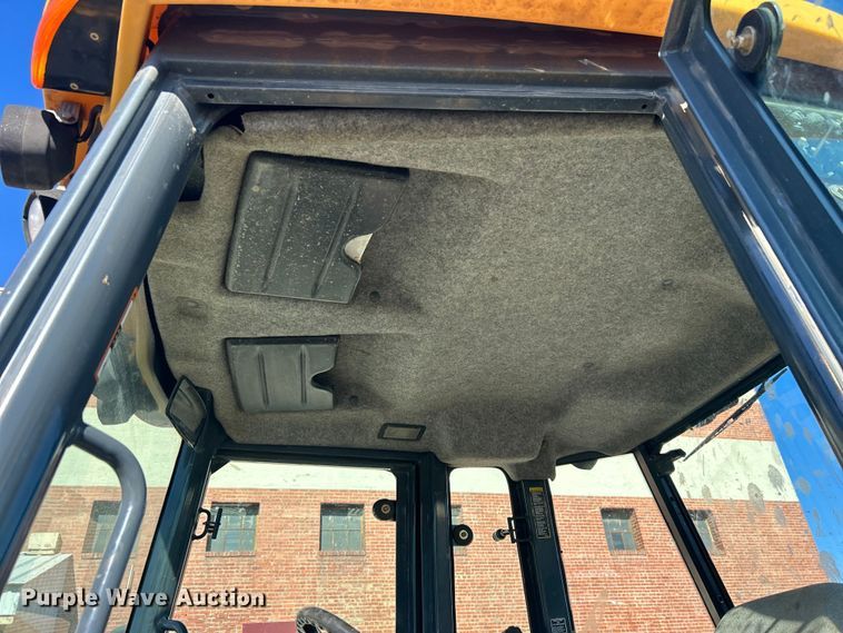 image for item EG0330 2009 John Deere 310SJ backhoe