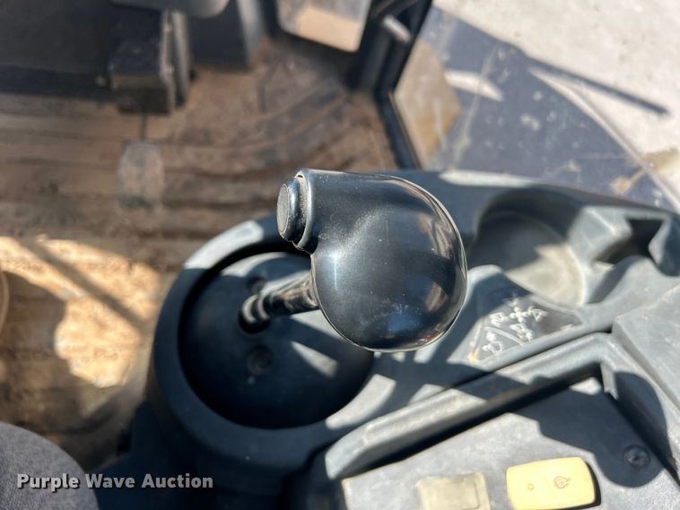 image for item EG0330 2009 John Deere 310SJ backhoe