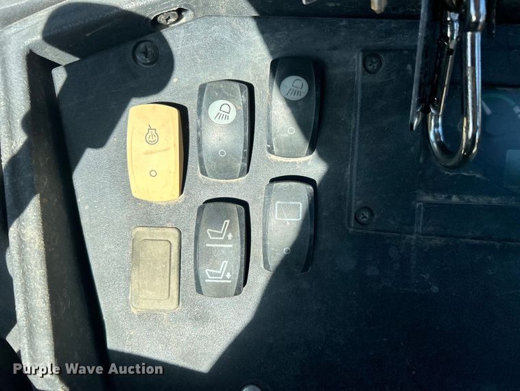 image for item EG0330 2009 John Deere 310SJ backhoe