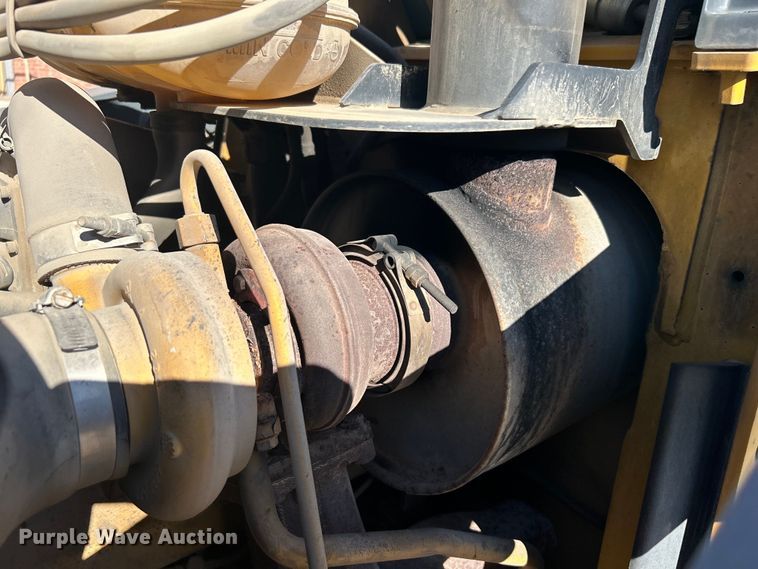 image for item EG0330 2009 John Deere 310SJ backhoe