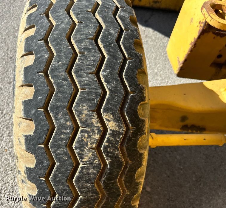 image for item EG0330 2009 John Deere 310SJ backhoe