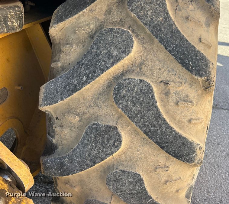 image for item EG0330 2009 John Deere 310SJ backhoe