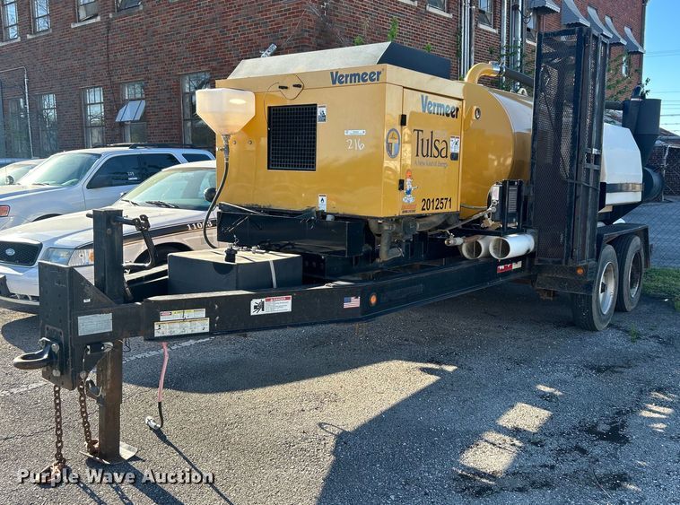 image for item EG0332 2012 Vermeer V800X205S.D. vacuum excavator