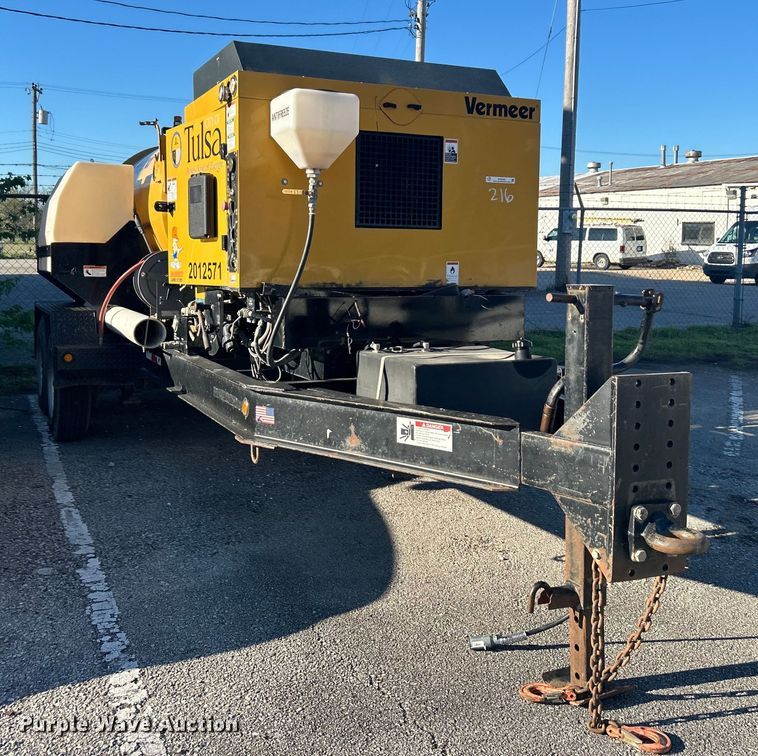 image for item EG0332 2012 Vermeer V800X205S.D. vacuum excavator