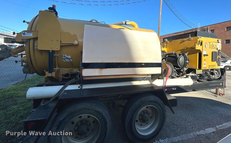 image for item EG0332 2012 Vermeer V800X205S.D. vacuum excavator