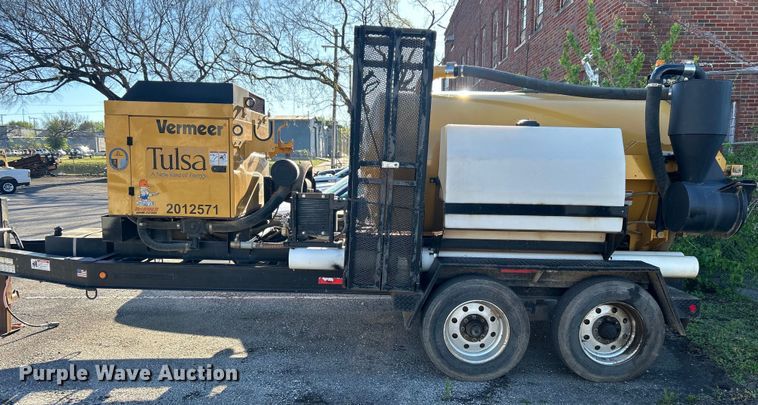 image for item EG0332 2012 Vermeer V800X205S.D. vacuum excavator