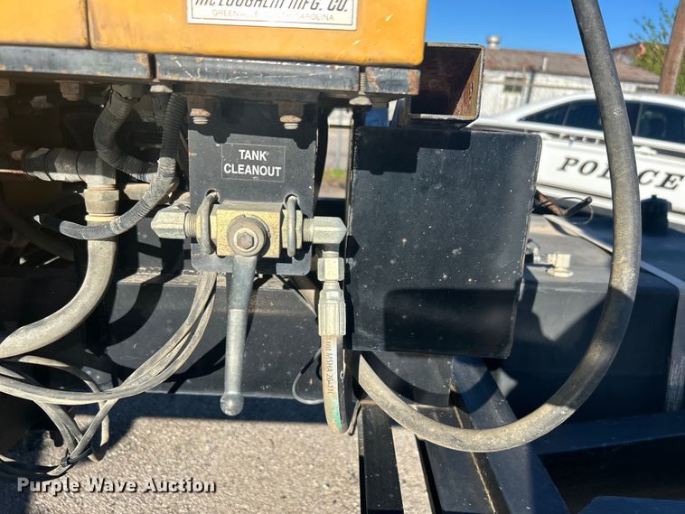 image for item EG0332 2012 Vermeer V800X205S.D. vacuum excavator