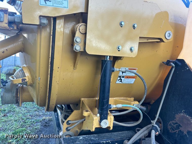 image for item EG0332 2012 Vermeer V800X205S.D. vacuum excavator