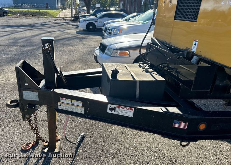 image for item EG0332 2012 Vermeer V800X205S.D. vacuum excavator