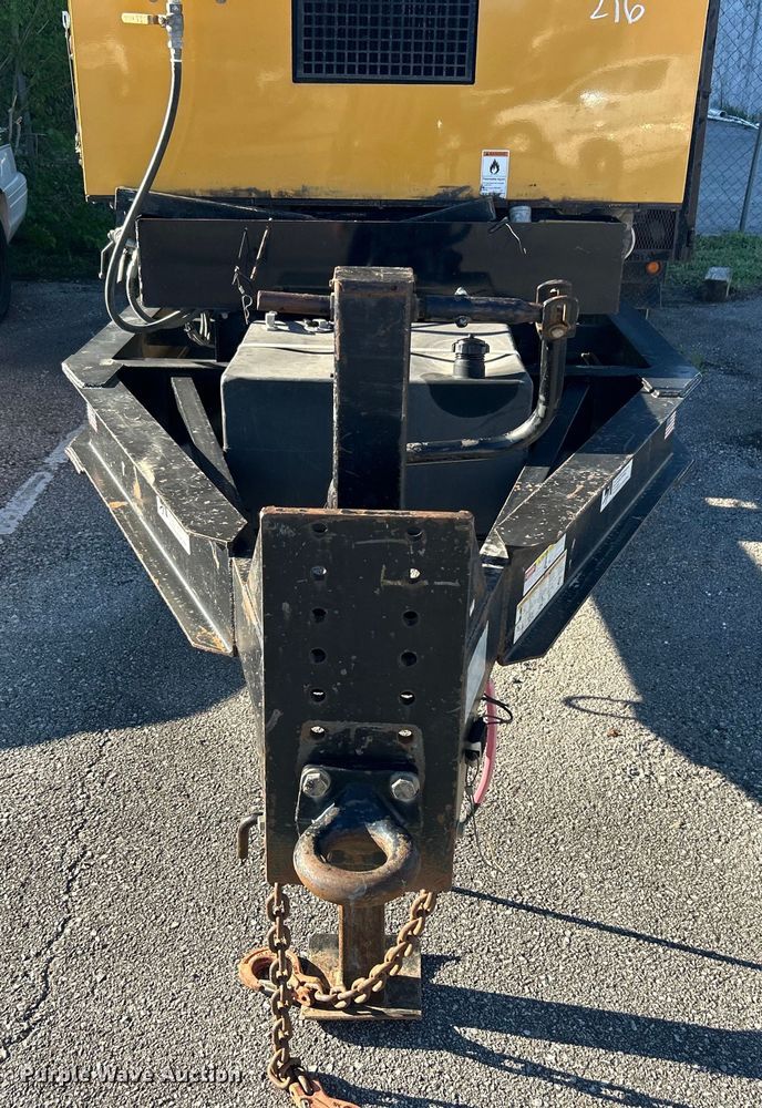 image for item EG0332 2012 Vermeer V800X205S.D. vacuum excavator