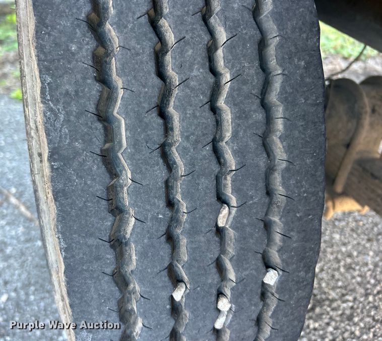 image for item EG0332 2012 Vermeer V800X205S.D. vacuum excavator