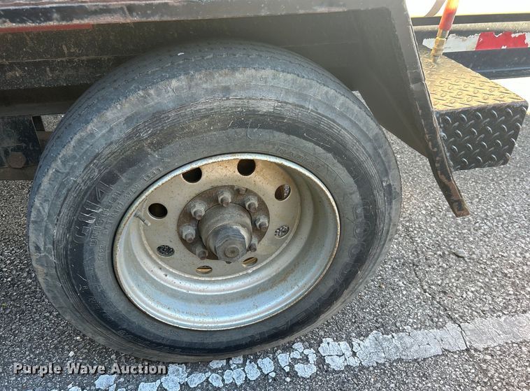 image for item EG0332 2012 Vermeer V800X205S.D. vacuum excavator