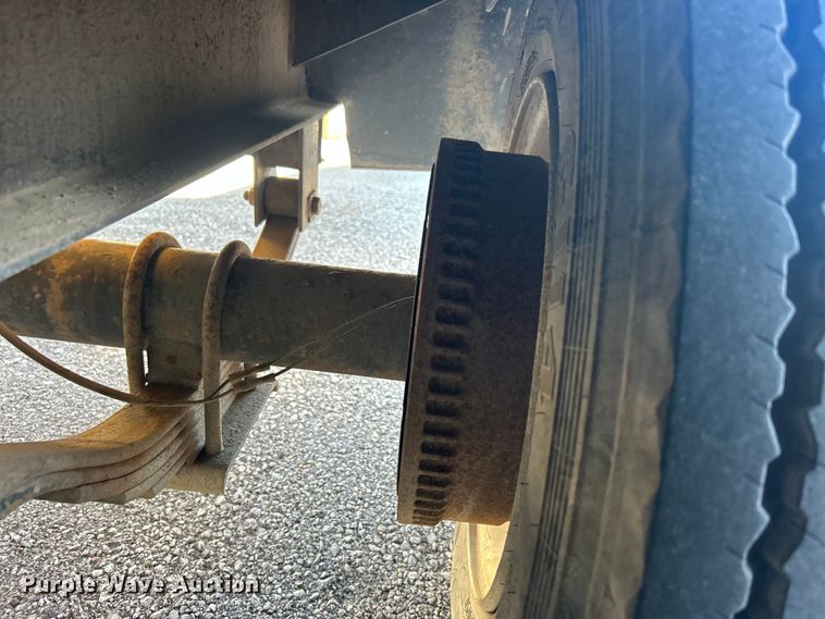 image for item EG0332 2012 Vermeer V800X205S.D. vacuum excavator