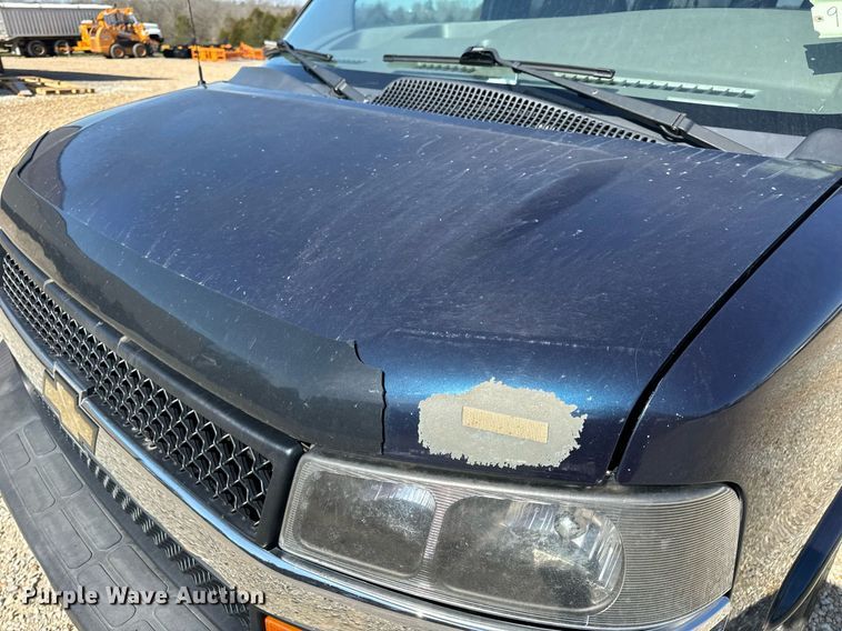 image for item EH6627 2010 Chevrolet Express van