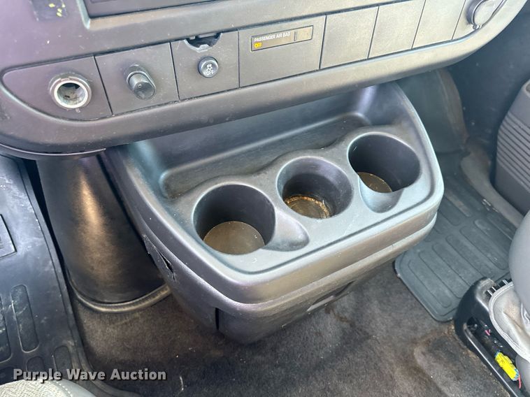 image for item EH6627 2010 Chevrolet Express van