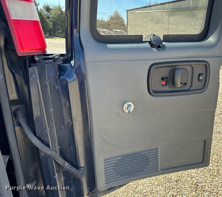 image for item EH6627 2010 Chevrolet Express van