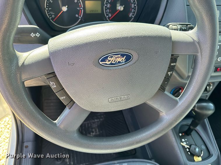 image for item EH6628 2010 Ford Transit Connect XLT van