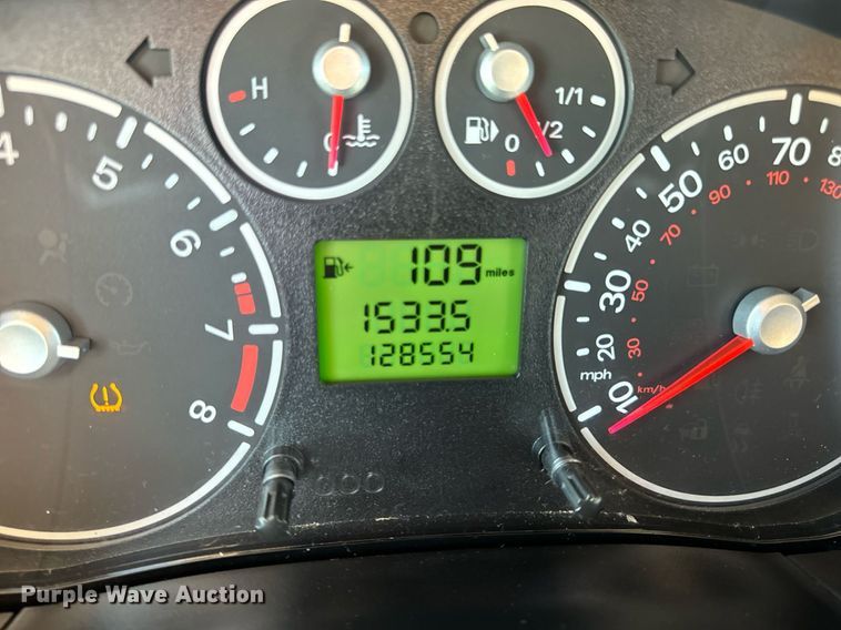 image for item EH6628 2010 Ford Transit Connect XLT van